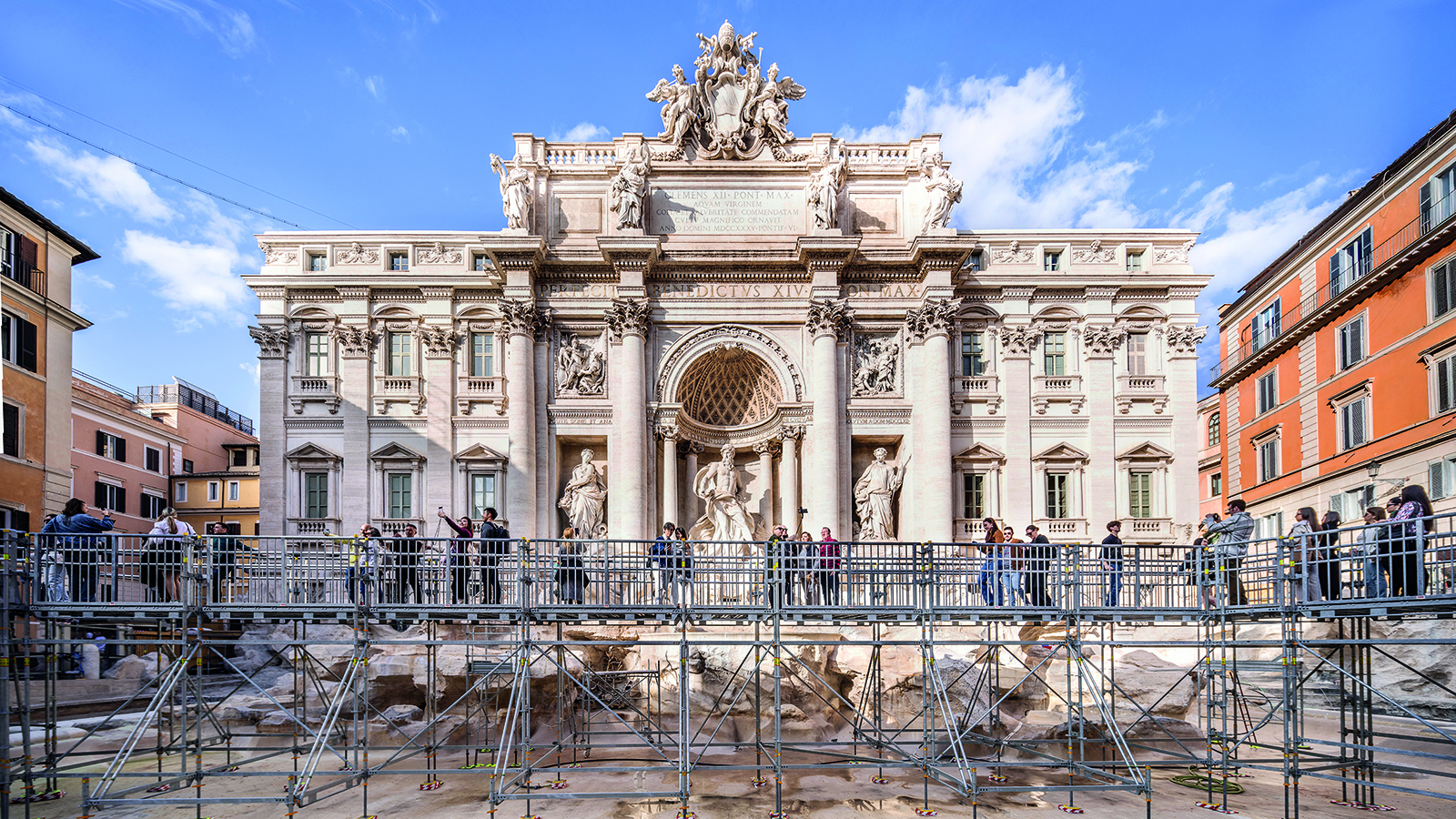The access solution, consisting of PERI UP Modular Scaffolding and the PERI UP Public Stair, gave visitors a unique view of the Baroque cultural monument.